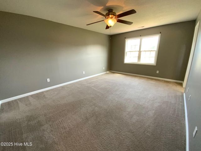 302 Mann Street, Hubert, NC 28539