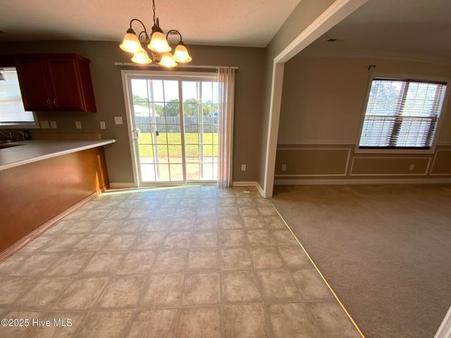 302 Mann Street, Hubert, NC 28539