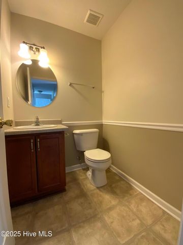 302 Mann Street, Hubert, NC 28539