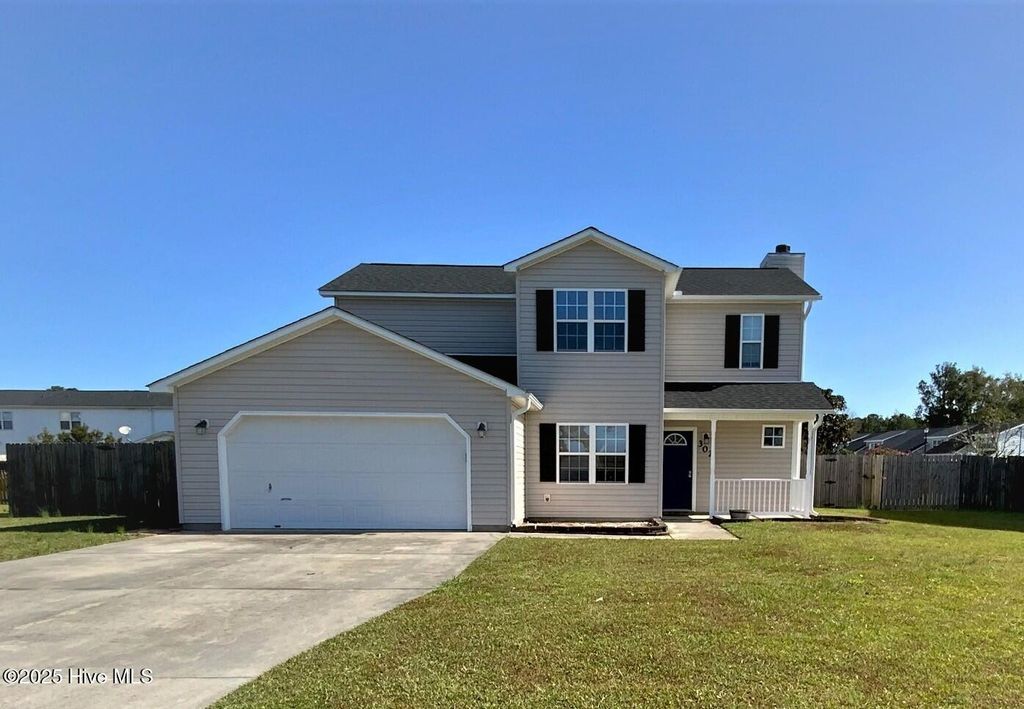 302 Mann Street, Hubert, NC 28539