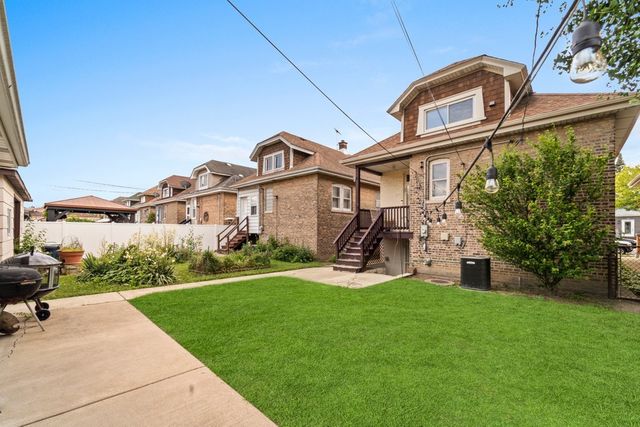 1519 Euclid Avenue, Berwyn, IL 60402