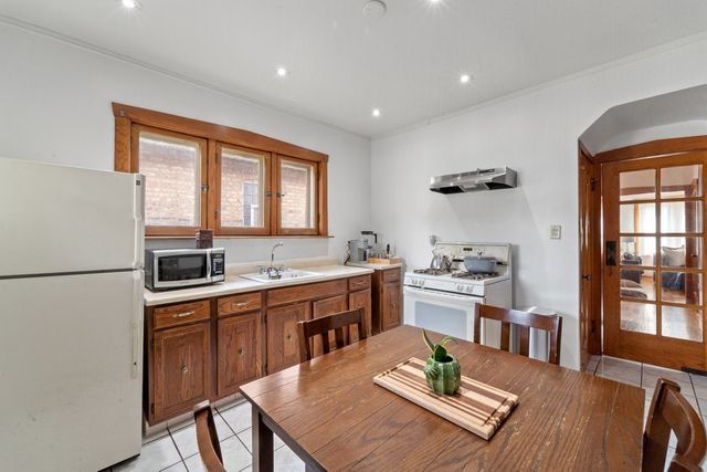 1519 Euclid Avenue, Berwyn, IL 60402