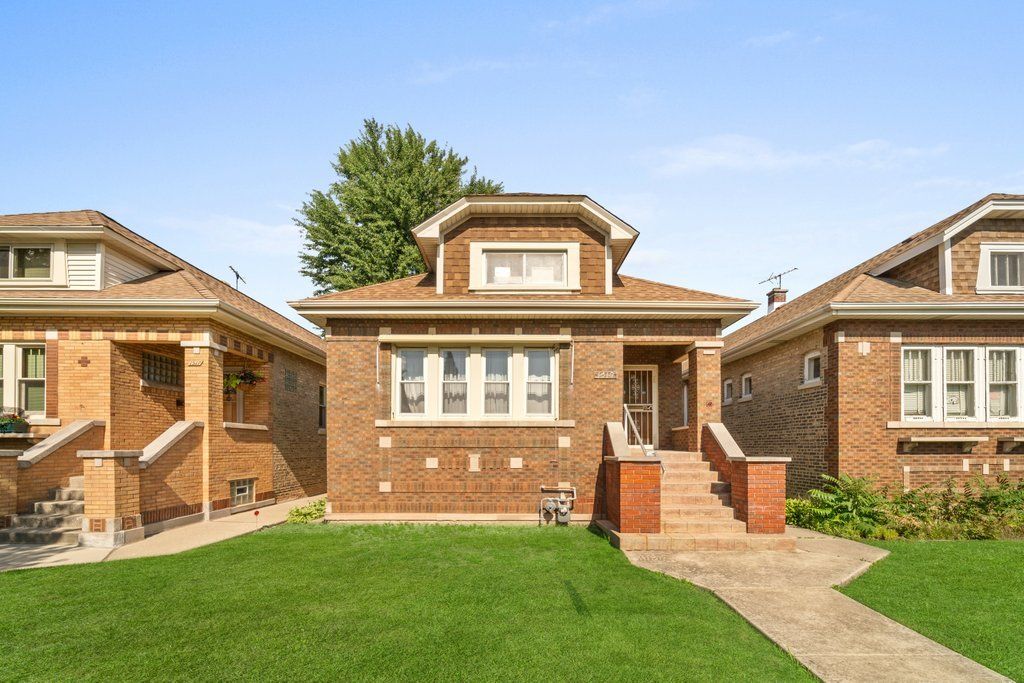 1519 Euclid Avenue, Berwyn, IL 60402