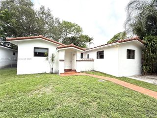 5760 SW 55th St, Miami, FL 33155