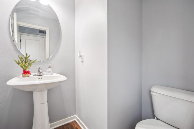 4851 E Ovid Avenue, Des Moines, IA 50317