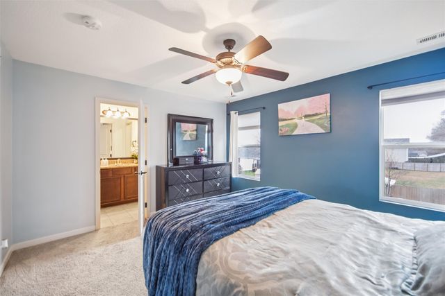 4851 E Ovid Avenue, Des Moines, IA 50317