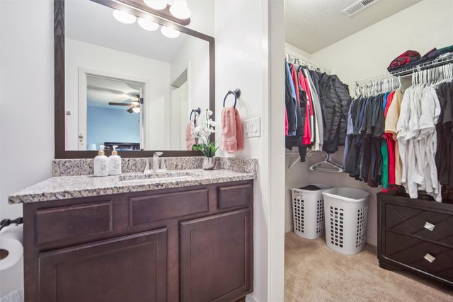 4851 E Ovid Avenue, Des Moines, IA 50317