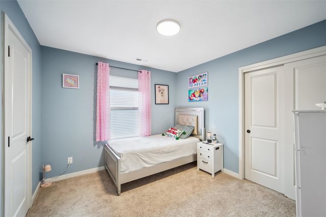 4851 E Ovid Avenue, Des Moines, IA 50317