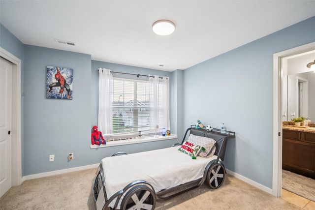 4851 E Ovid Avenue, Des Moines, IA 50317