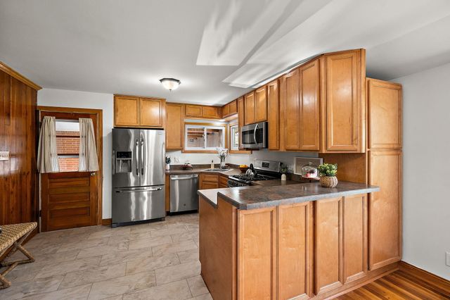 713 W State Road 130, Hobart, IN 46342