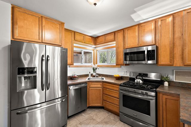 713 W State Road 130, Hobart, IN 46342