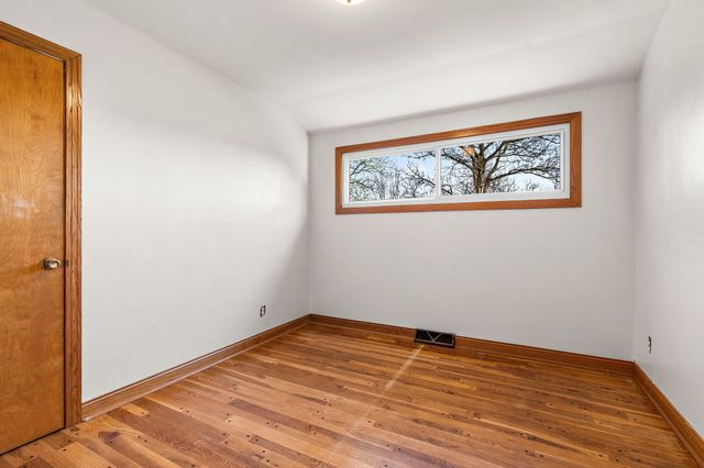 713 W State Road 130, Hobart, IN 46342