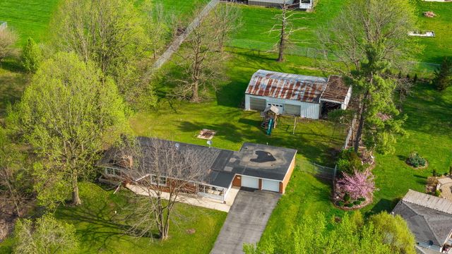 713 W State Road 130, Hobart, IN 46342