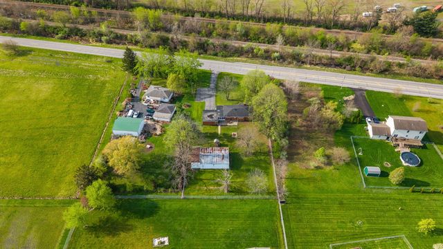 713 W State Road 130, Hobart, IN 46342