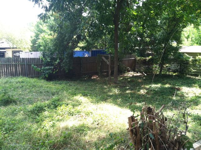 833 Evangeline Place, Shreveport, LA 71106