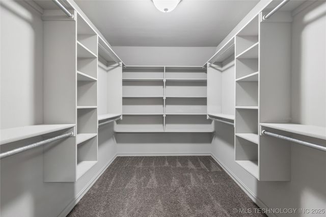 19063 E Twin Creeks Drive, Owasso, OK 74055