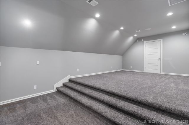 19063 E Twin Creeks Drive, Owasso, OK 74055