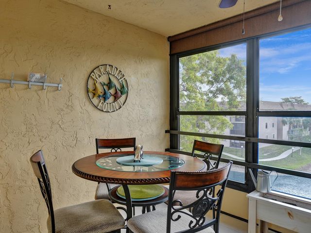 6080 N Sabal Palm Boulevard Unit 305, Tamarac, FL 33319