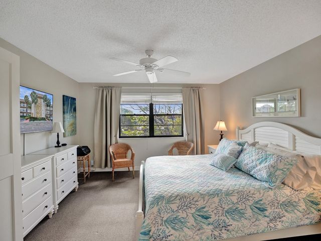 6080 N Sabal Palm Boulevard Unit 305, Tamarac, FL 33319