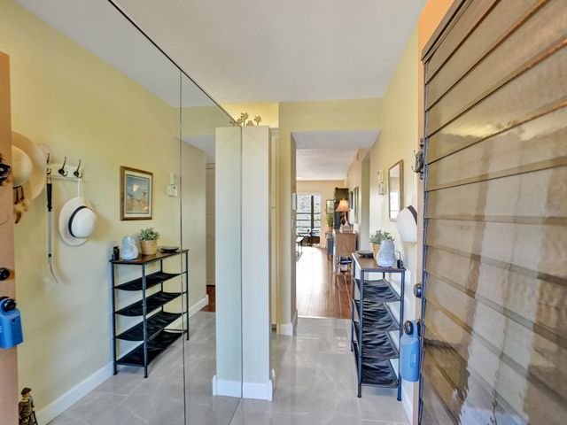 6080 N Sabal Palm Boulevard Unit 305, Tamarac, FL 33319