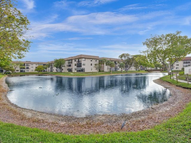 6080 N Sabal Palm Boulevard Unit 305, Tamarac, FL 33319