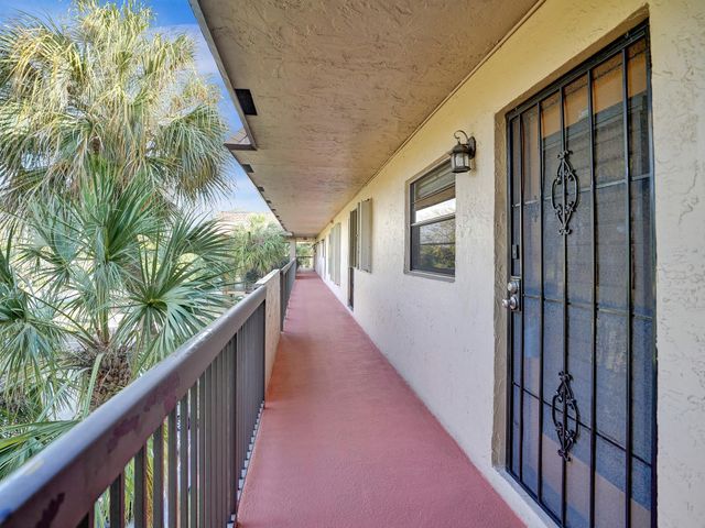 6080 N Sabal Palm Boulevard Unit 305, Tamarac, FL 33319