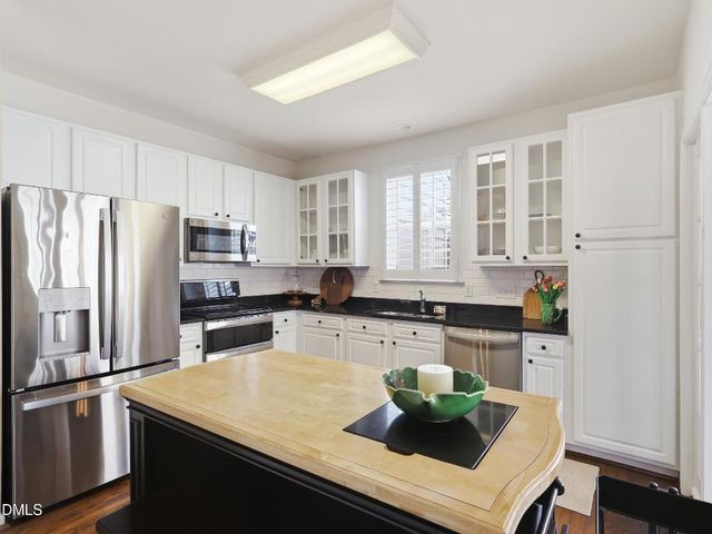 300 Nottinghill Walk, Apex, NC 27502