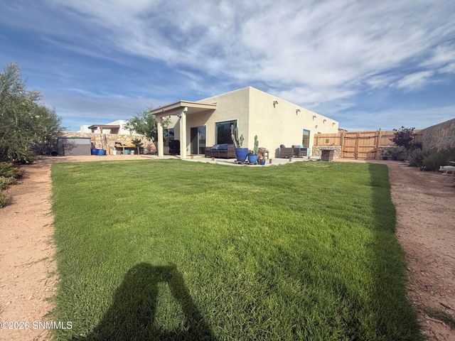 3798 Gibraltar Road, Las Cruces, NM 88012