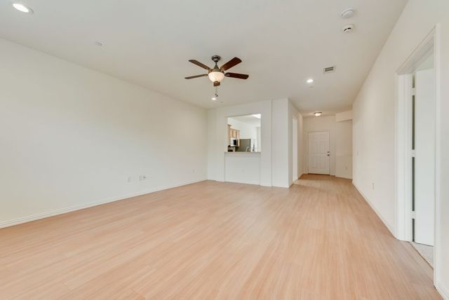233 Heritage Hill Drive, Lewisville, TX 75067