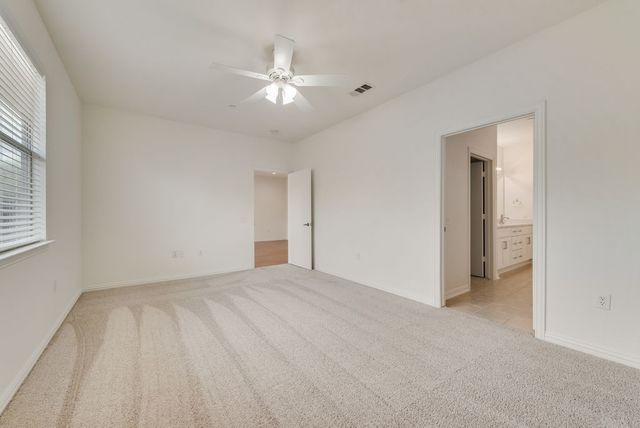 233 Heritage Hill Drive, Lewisville, TX 75067
