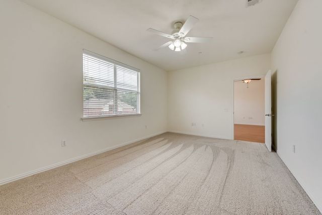 233 Heritage Hill Drive, Lewisville, TX 75067