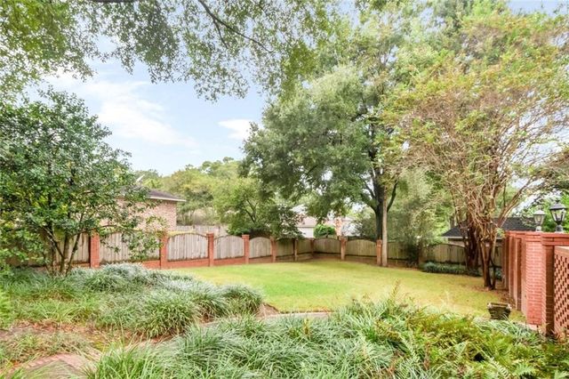 236 Lakewood E Drive, Mobile, AL 36608