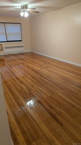 94-30 58th Avenue 5K, Elmhurst, NY 11373