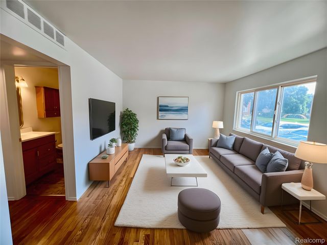 2638 Patrick Henry Court, Auburn Hills, MI 48326