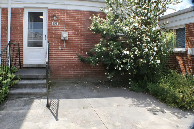 2638 Patrick Henry Court, Auburn Hills, MI 48326