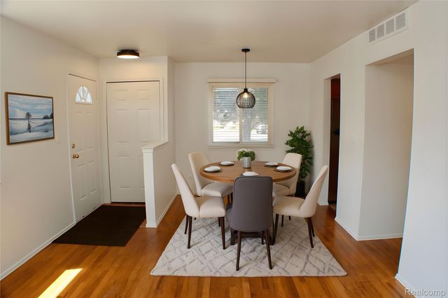 2638 Patrick Henry Court, Auburn Hills, MI 48326