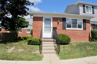 2638 Patrick Henry Court, Auburn Hills, MI 48326