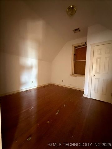 114 E Vinita, Sulphur, OK 73086