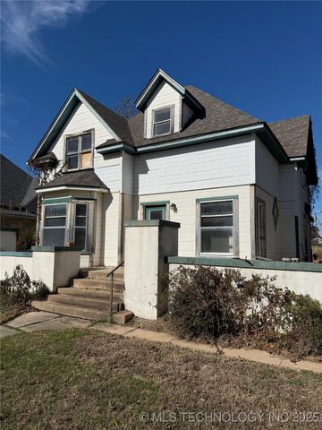 114 E Vinita, Sulphur, OK 73086