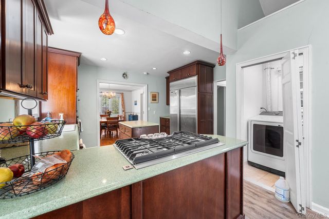 3 Demott Avenue, Rockville Centre, NY 11570