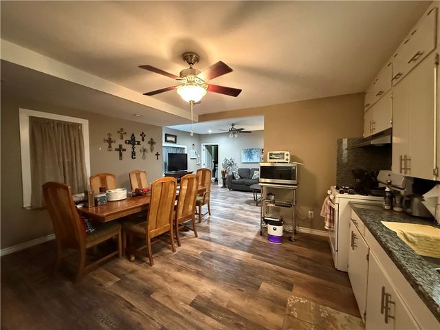 1700 S Cameron St, Alice, TX 78332