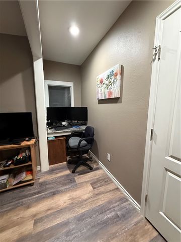 1700 S Cameron St, Alice, TX 78332
