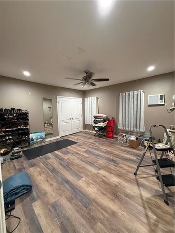 1700 S Cameron St, Alice, TX 78332