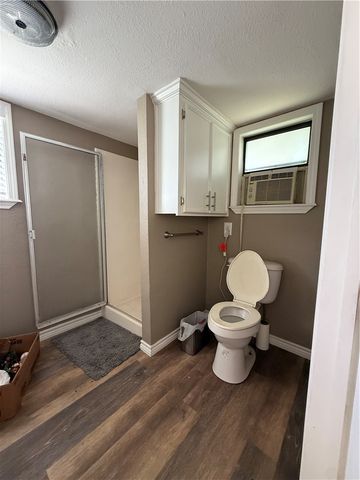 1700 S Cameron St, Alice, TX 78332