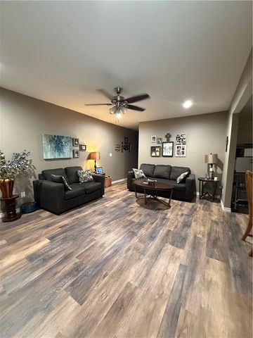 1700 S Cameron St, Alice, TX 78332