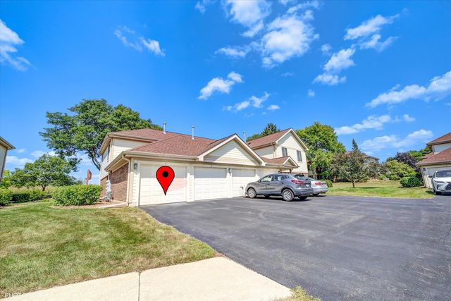 918 E Kings Road 1, Palatine, IL 60074