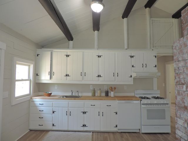 37 Symonds Lane, Washington, NH 03280