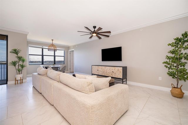 16300 COUNTY ROAD 455 502, Montverde, FL 34756