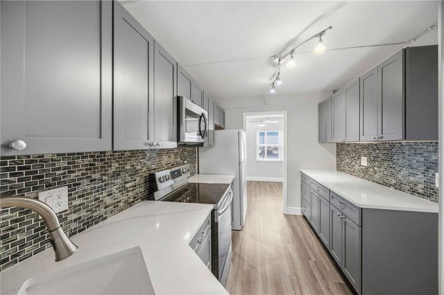 270 SANTA MARIA STREET 104, Venice, FL 34285