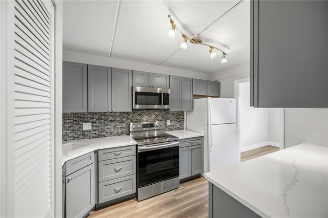 270 SANTA MARIA STREET 104, Venice, FL 34285